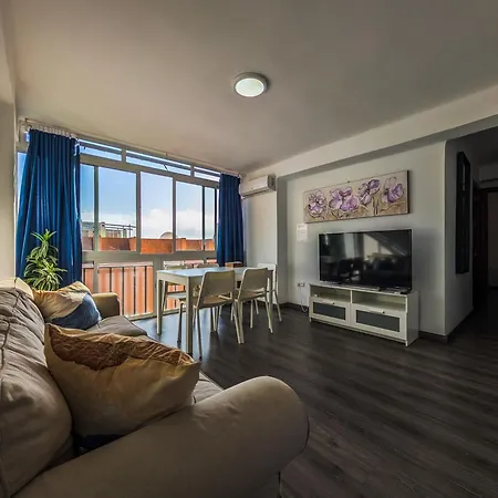 Sunlit Retreat Apartment